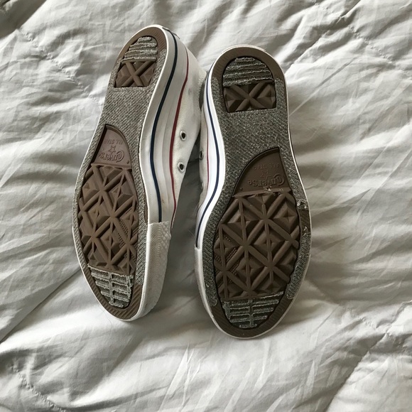 Women’s Converse - Picture 2 of 6